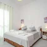 Bernie House *