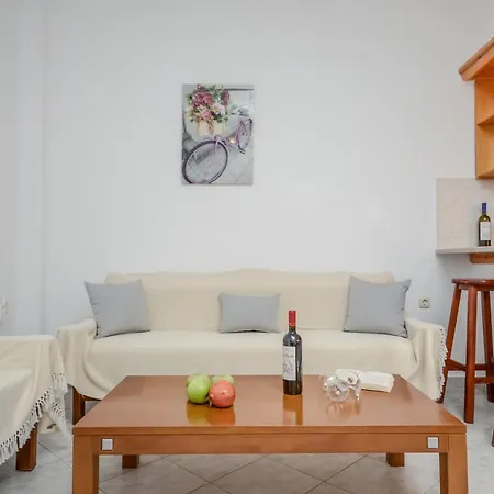 Bernie House Apartment